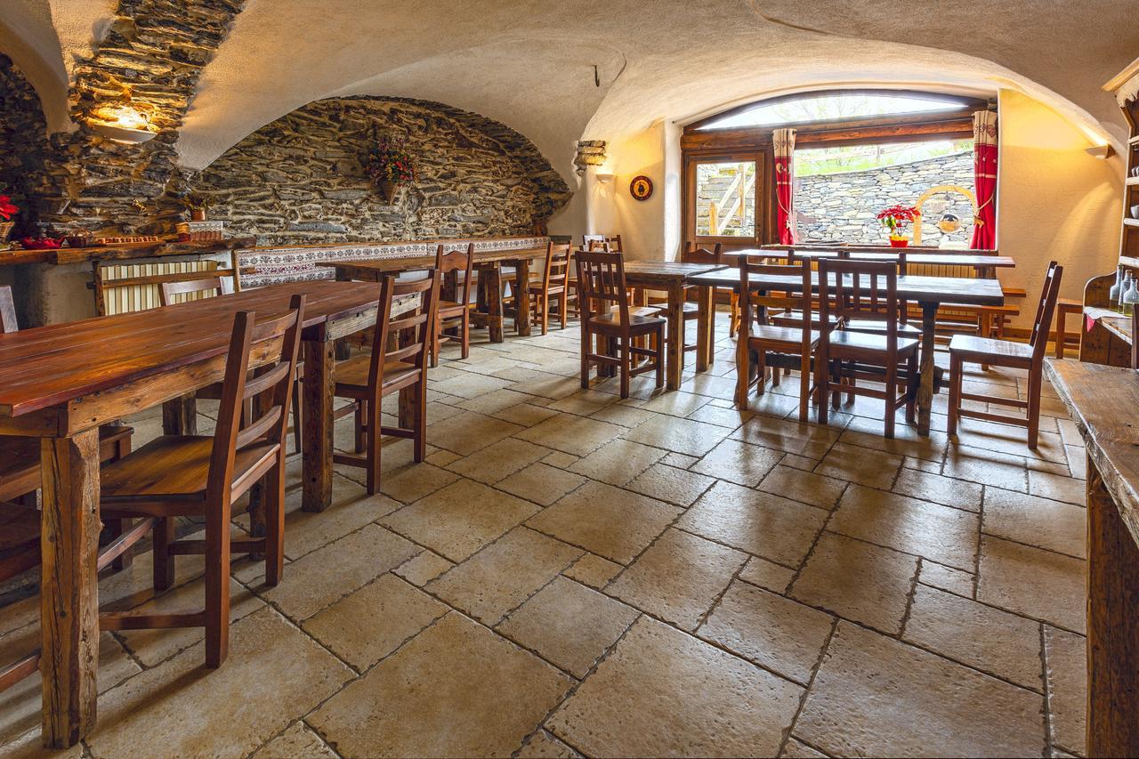 Agriturismo Il Fiocco Cesana Torinese Eksteriør bilde