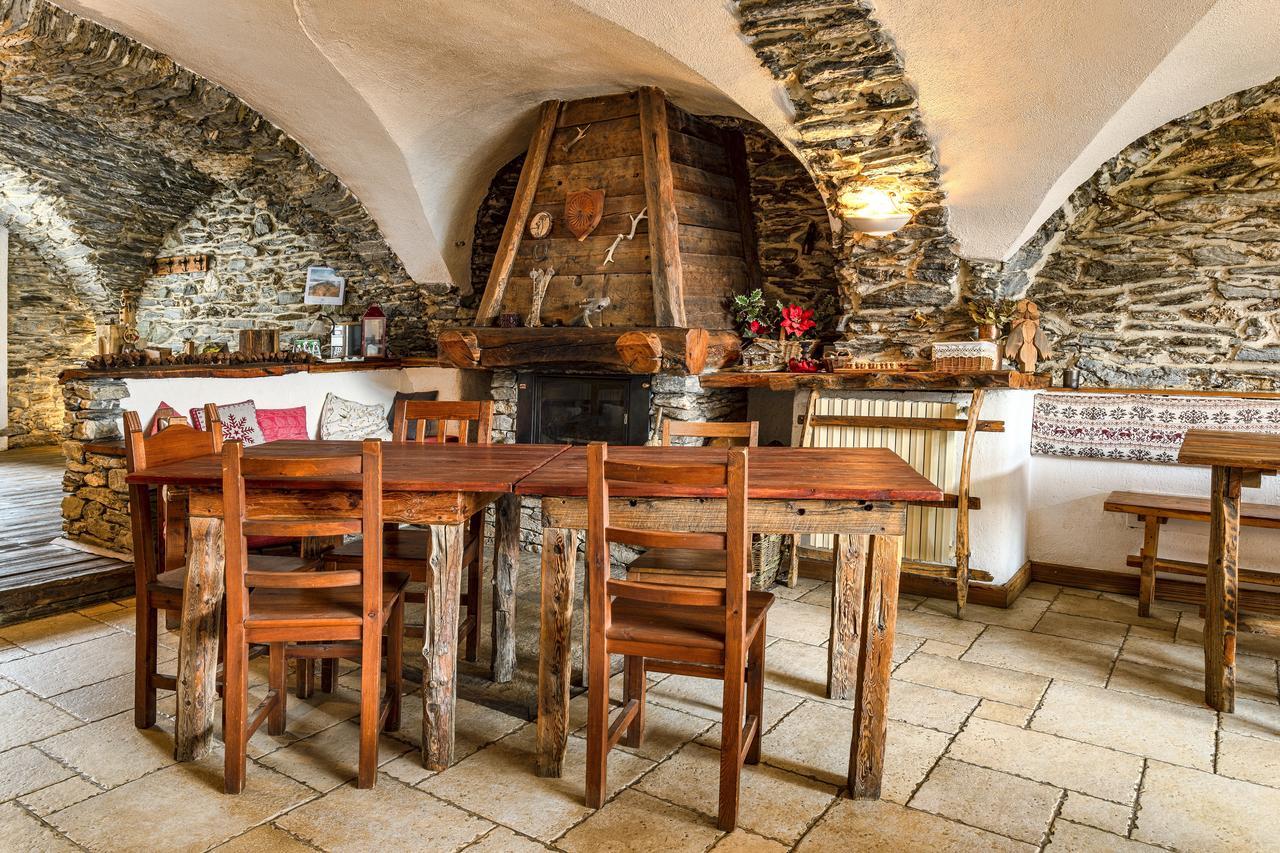 Agriturismo Il Fiocco Cesana Torinese Eksteriør bilde